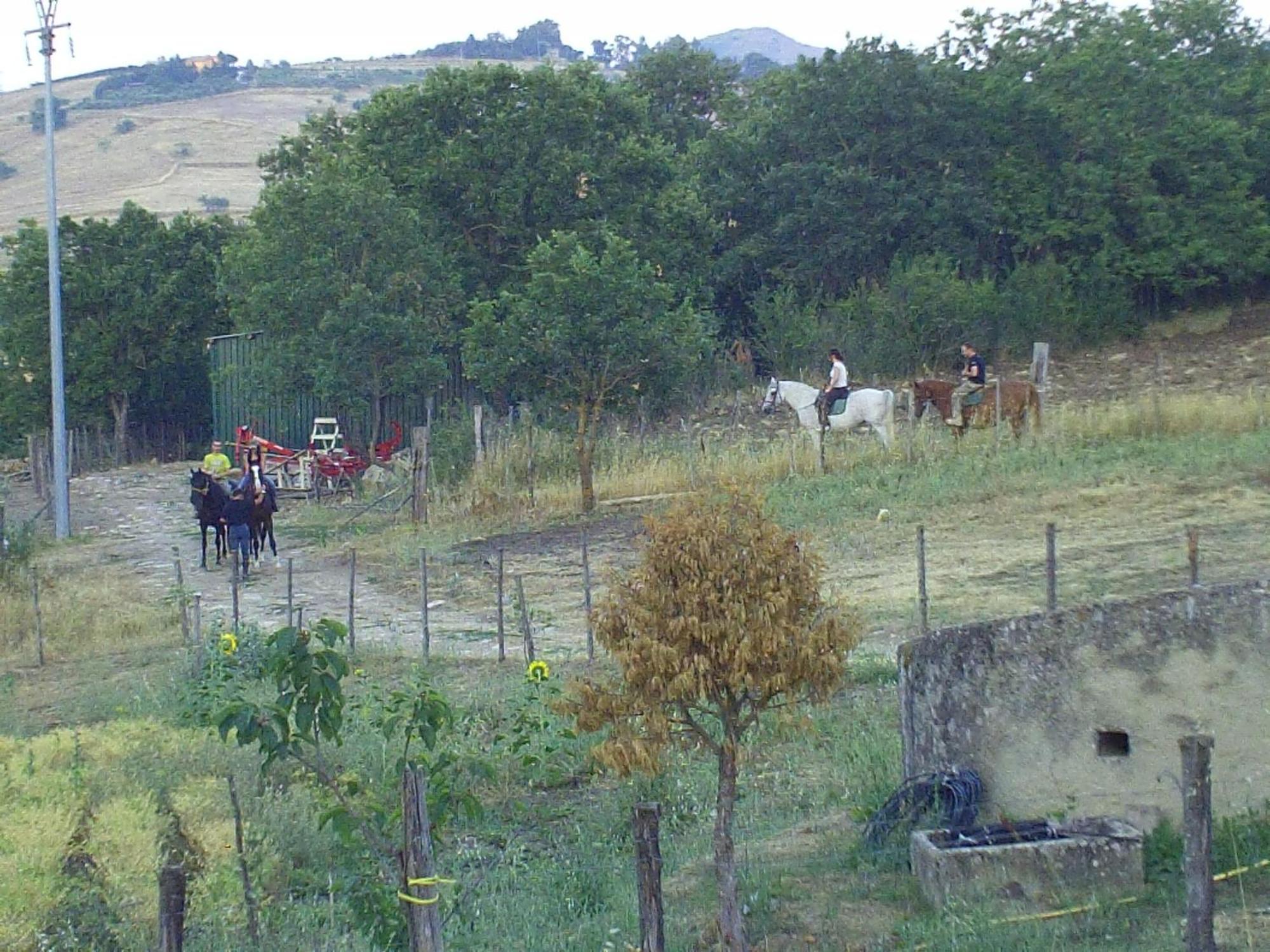 Agriturismo San Pietro Gangi Ngoại thất bức ảnh