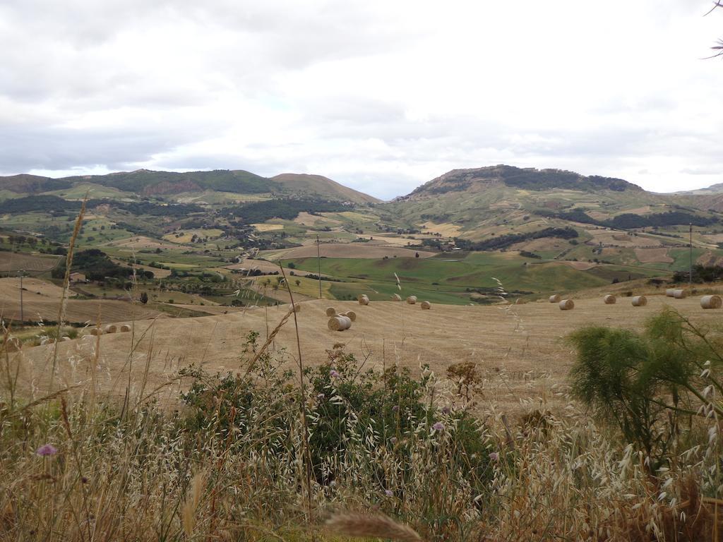 Agriturismo San Pietro Gangi Ngoại thất bức ảnh